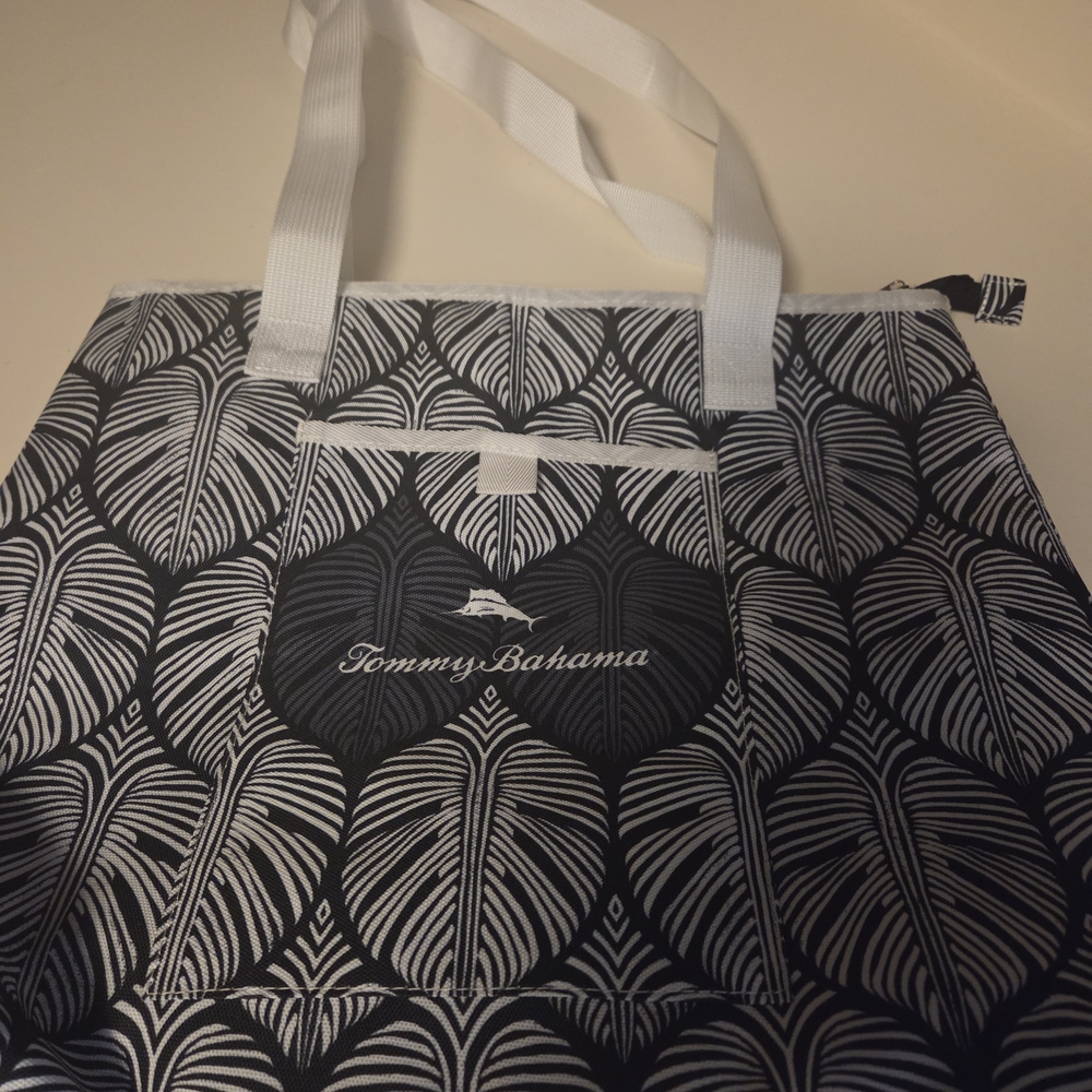 Tommy Bahama Insulated Bag- Never Used!  Side Pocket Ideal For Cell Phone/Keys!